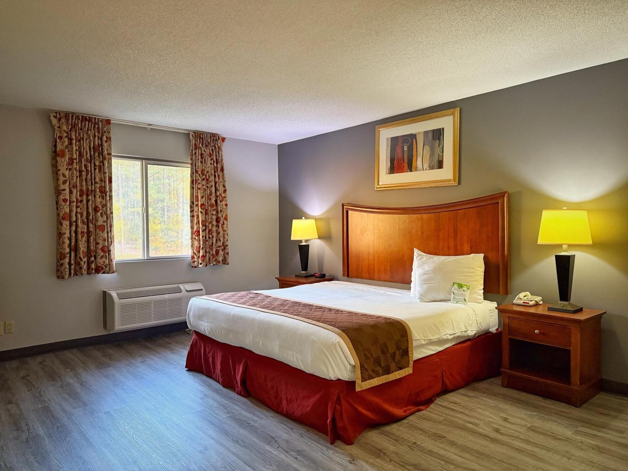 Lake Tree Inn & Suites Marion Ngoại thất bức ảnh
