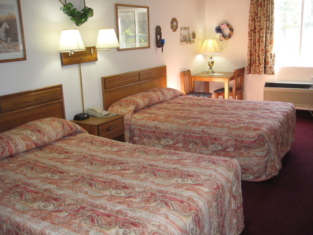Lake Tree Inn & Suites Marion Ngoại thất bức ảnh